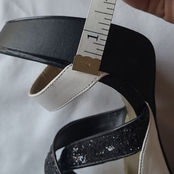 Size 9 black and white glitter open toed platform heels - Picture 5 of 5